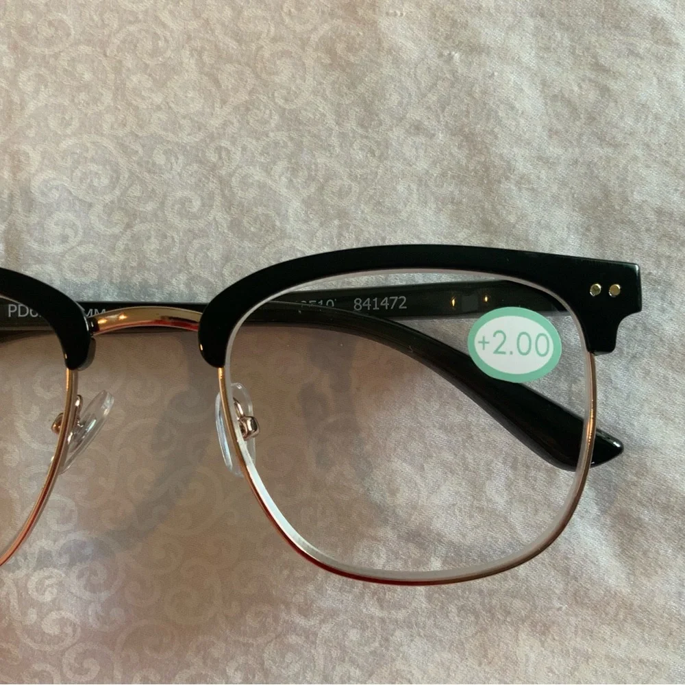 Aldi Batavia IL 60510 841472 54-21-142 PD62+/-1MM +2.00D Eyeglasses Men’s Black